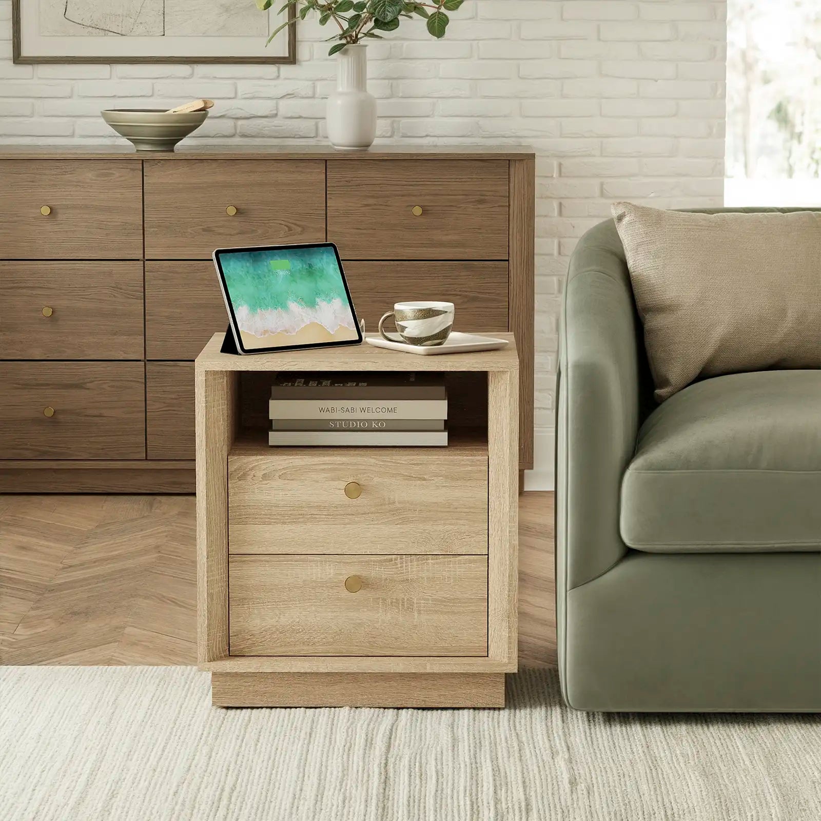 Mid-Century Modern White Oak Nightstand with Beveled | Fortunetec